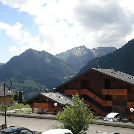 Apartment 2 Pers. Chatel, 200m Telesiege, Terrasse, Wifi, Animaux Admis - Fr-1-676-157 *